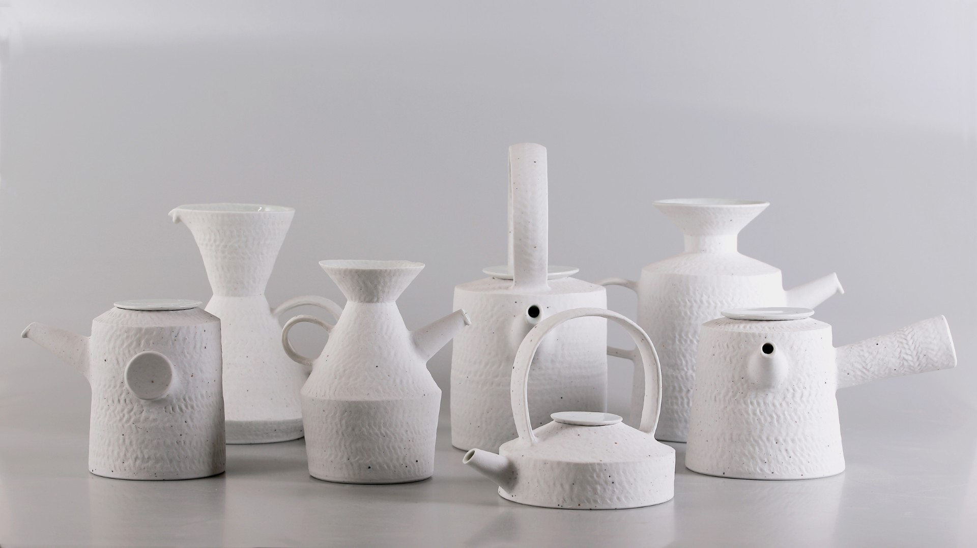 Kollektion Keramiken von Kiho Kang