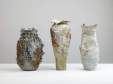 Trio Keramikgefäße mit unregelmäßiger Oberfläche von Romina Ried