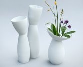 Trilogie von Kelchvasen in weiß von Roswitha Winde-Pauls