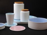 Stefan Mager Schalen, Dosen und Becher Pastellfarben von Stefan Mager