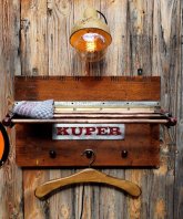 Handtuchhalterung aus Holz und Metall mit Lampe von Gerald Kurz