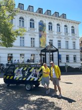 Anbieter der Stadtflucht vor dem Museum